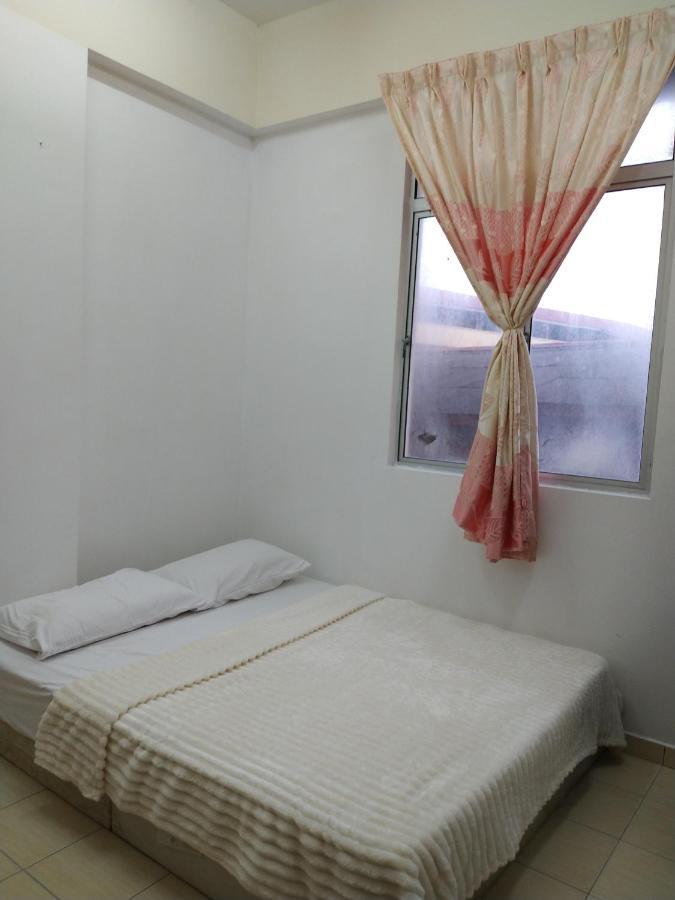 Homestay Kuala Terengganu Near Batu Burok, Hospital Hsnz, Ktcc Mall, Drawbridge A Eksteriør billede